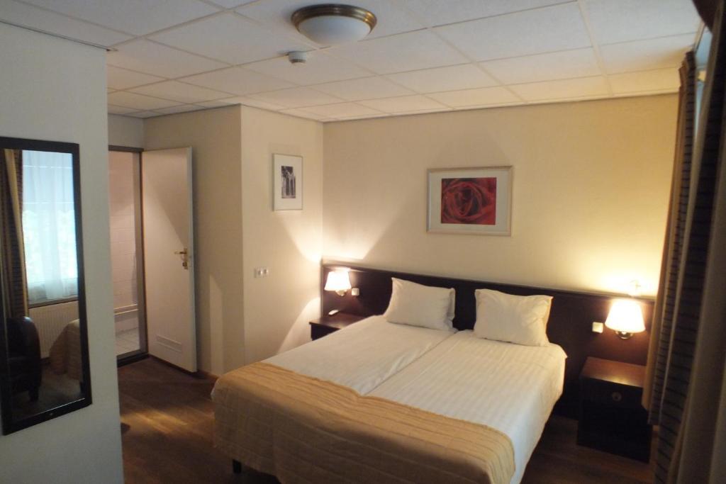 Hotel Jo Van Den Bosch Ден Бош Стая снимка