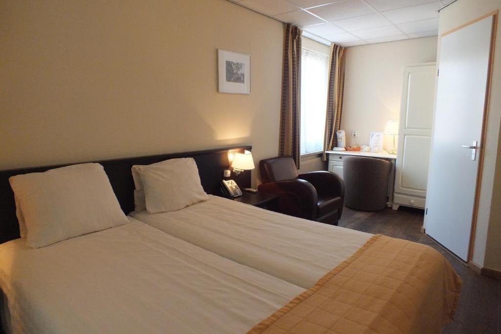 Hotel Jo Van Den Bosch Ден Бош Стая снимка